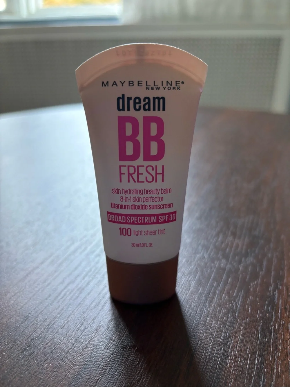 Maybelline Dream BB Fresh Hydrating Beauty Balm - 100 Light Sheer Tint